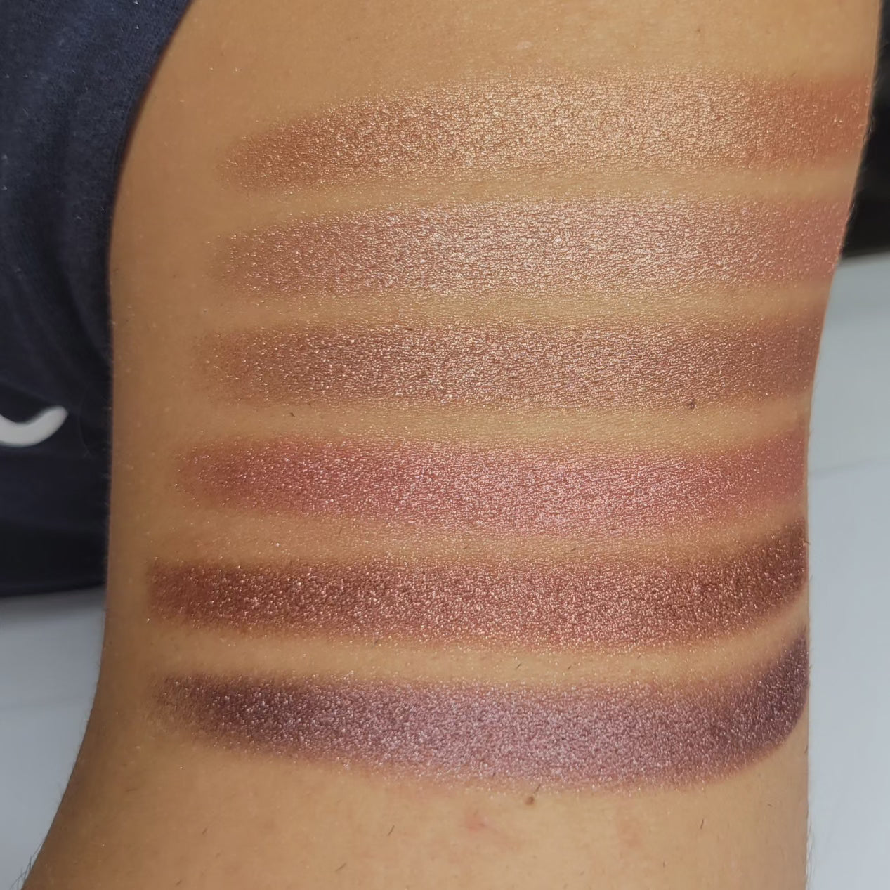 Ambiguous Berry - Eyeshadow Shimmer Mauve Plum