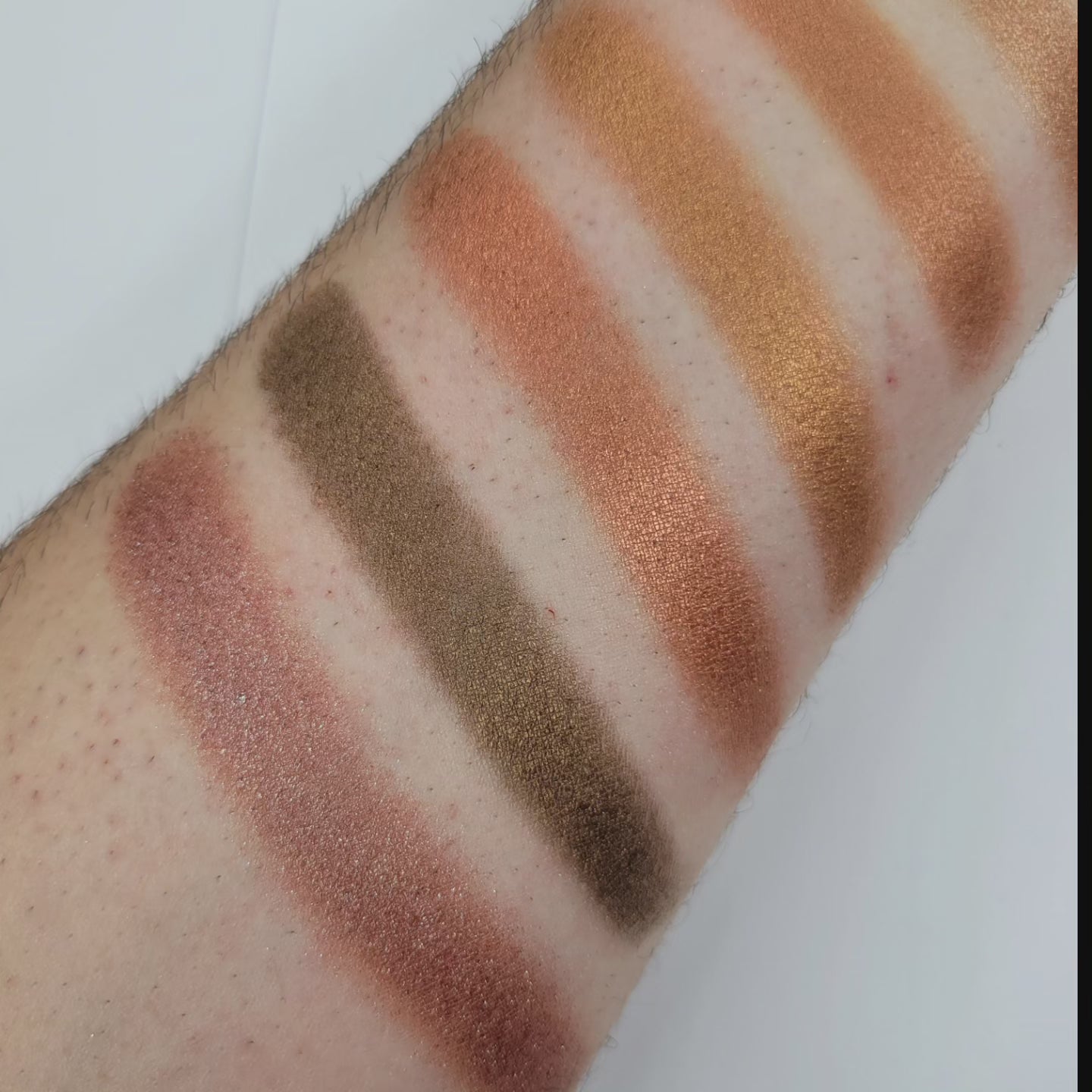 6 Shimmer Eyeshadow Bundle - Browns