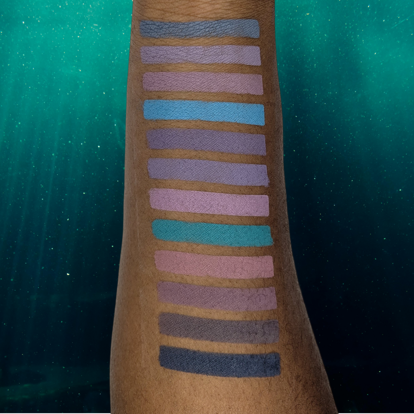 Alluring Gaze - Matte Eyeshadow Nostalgia Rose