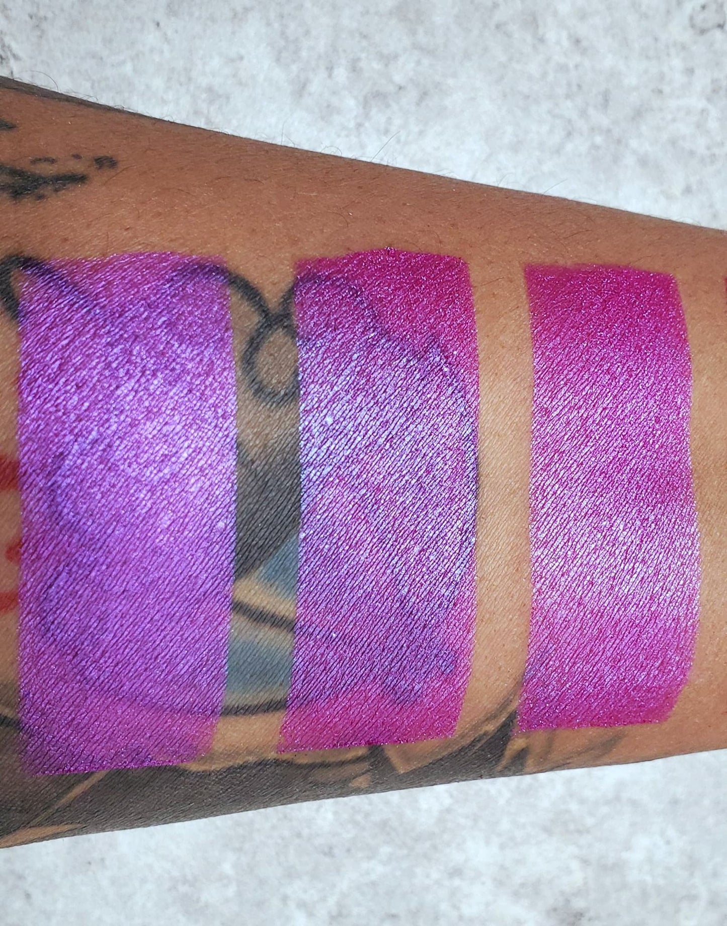 Petunia - Eyeshadow Pink Purple