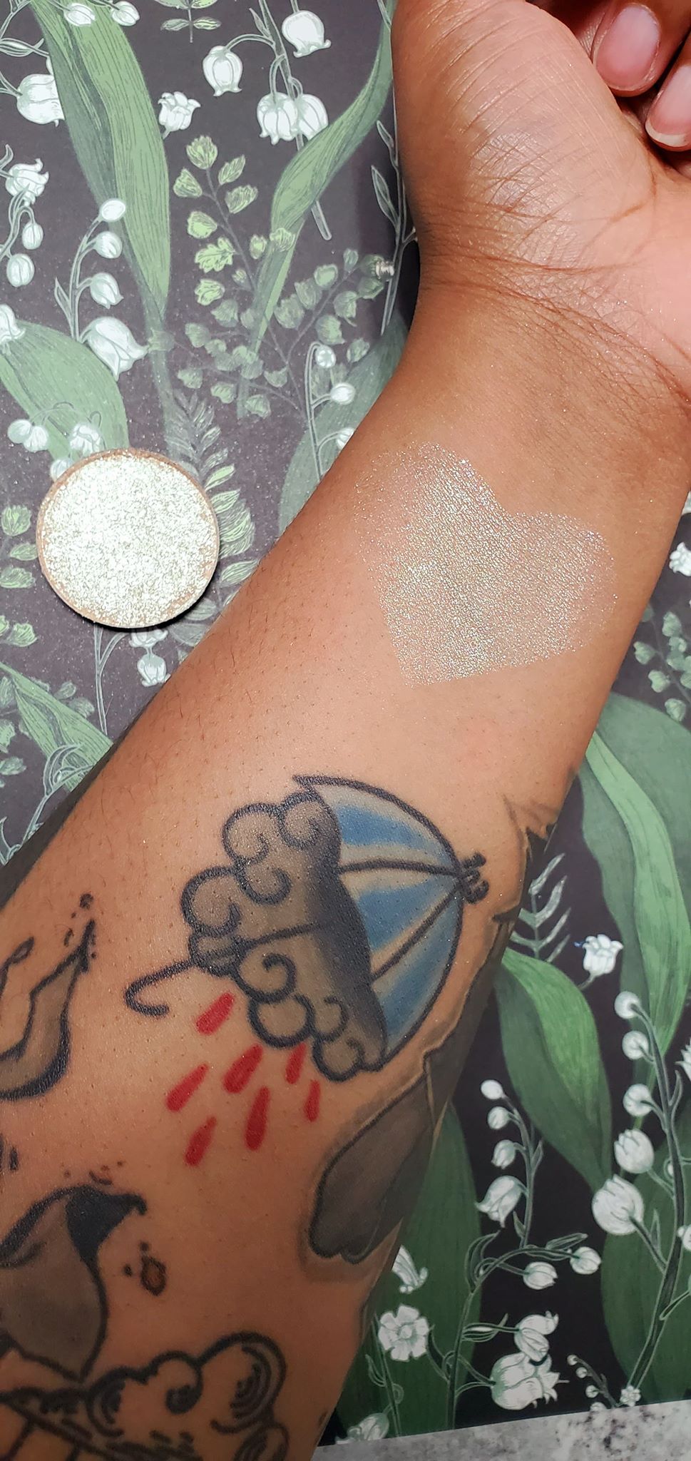 Gorgon - Highlighter Eyeshadow Green Gold Sparkle