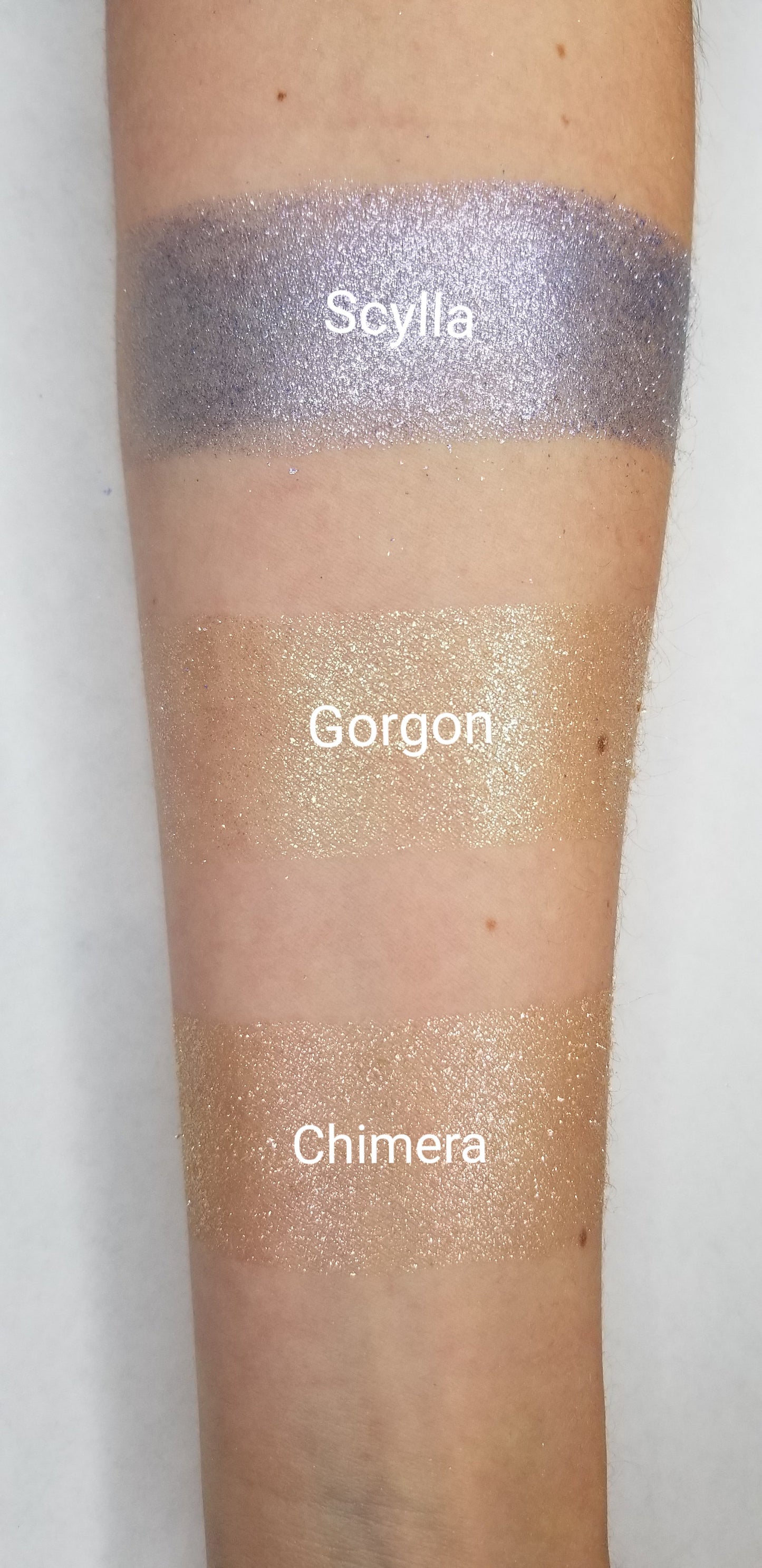 Gorgon - Highlighter Eyeshadow Green Gold Sparkle