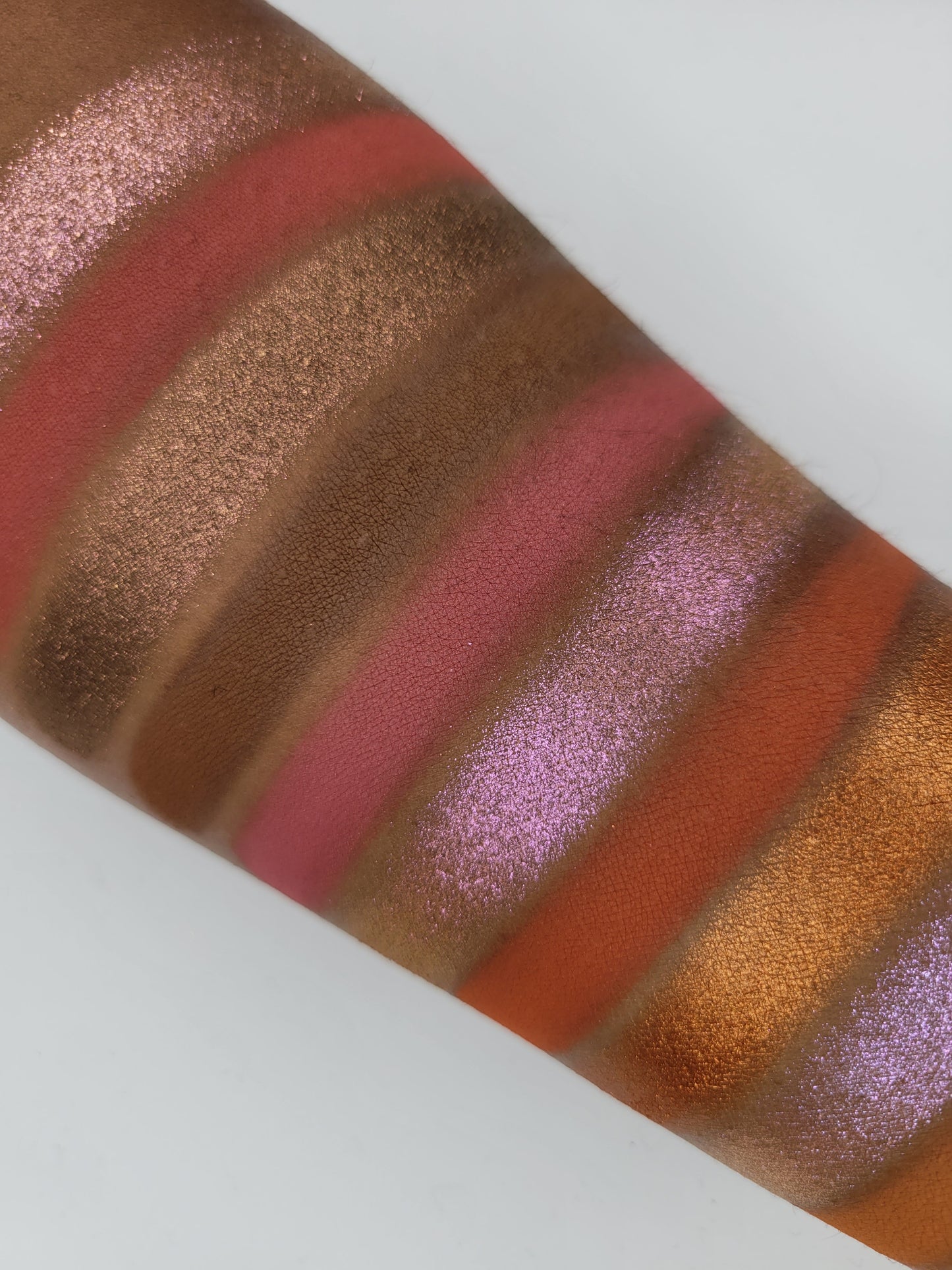 Hym - Eyeshadow Multichrome Brown Based Shifting Pink-Red-Light Orange/Gold