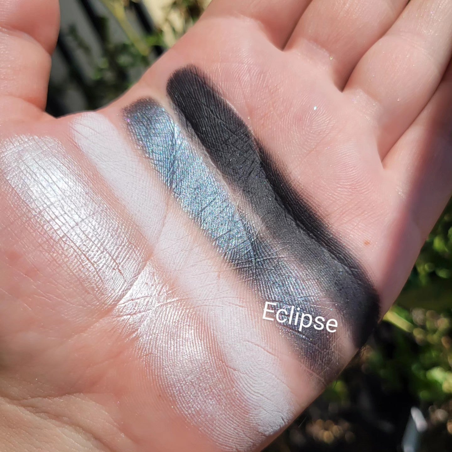 Eclipse - Eyeshadow Pearly Black Gray
