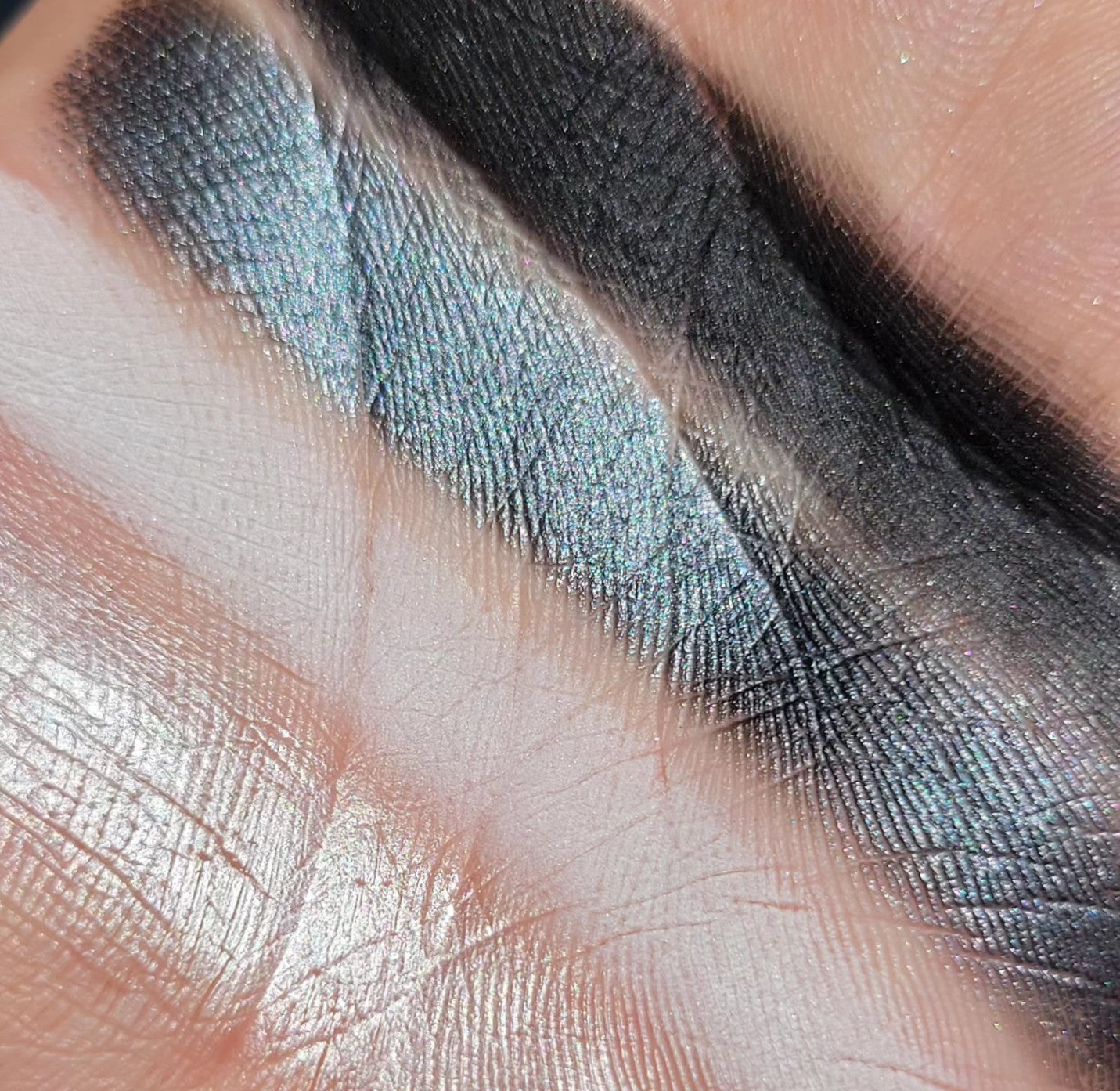 Eclipse - Eyeshadow Pearly Black Gray