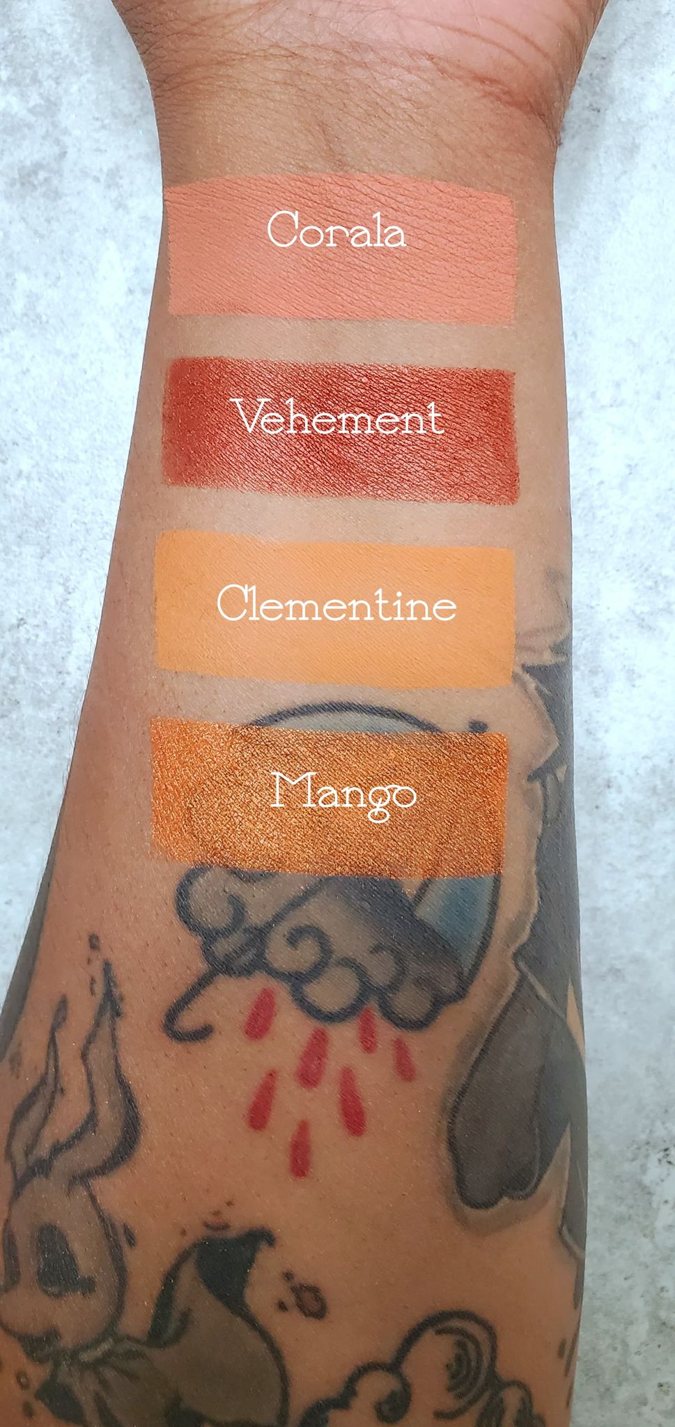 Mango - Eyeshadow Orange