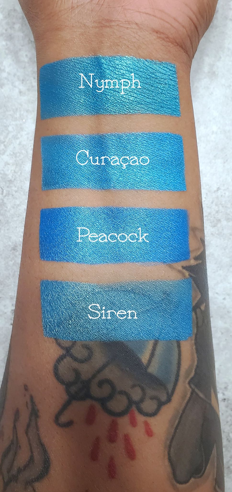 Curaçao - Eyeshadow Teal Blue