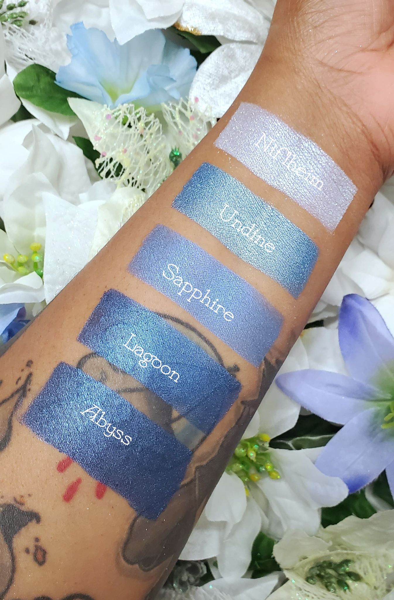 Sapphire - Eyeshadow Satin Shimmery Blue