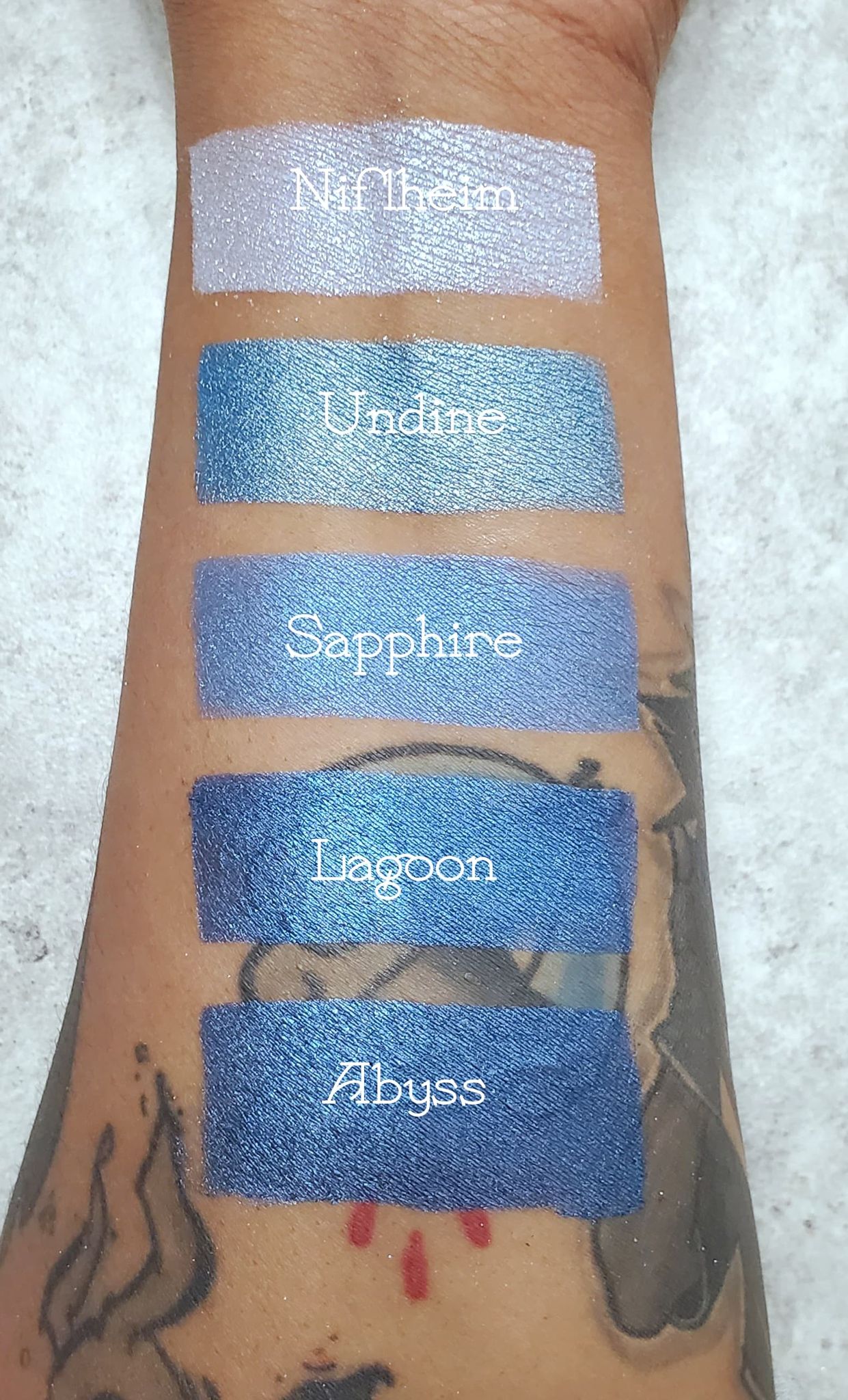 Niflheim - Eyeshadow Silver Blue Sparkle