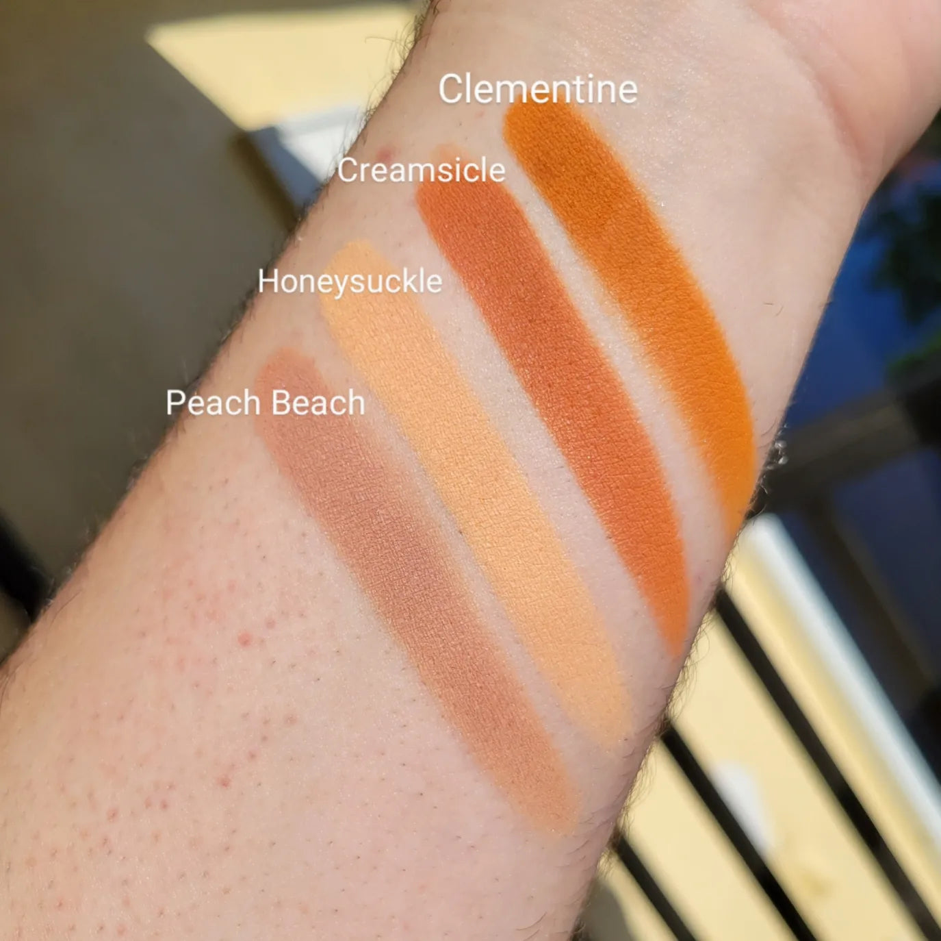 Honeysuckle - Eyeshadow Matte Pastel Orange