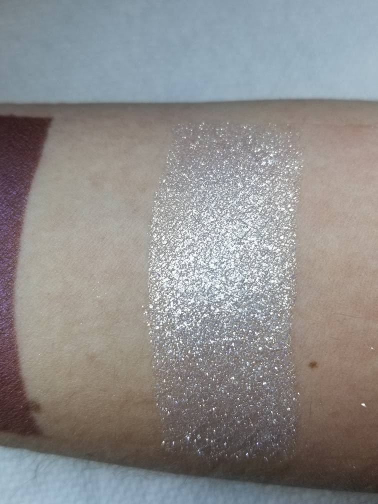 Fake Snow - Eyeshadow Silver Gold Sparkle