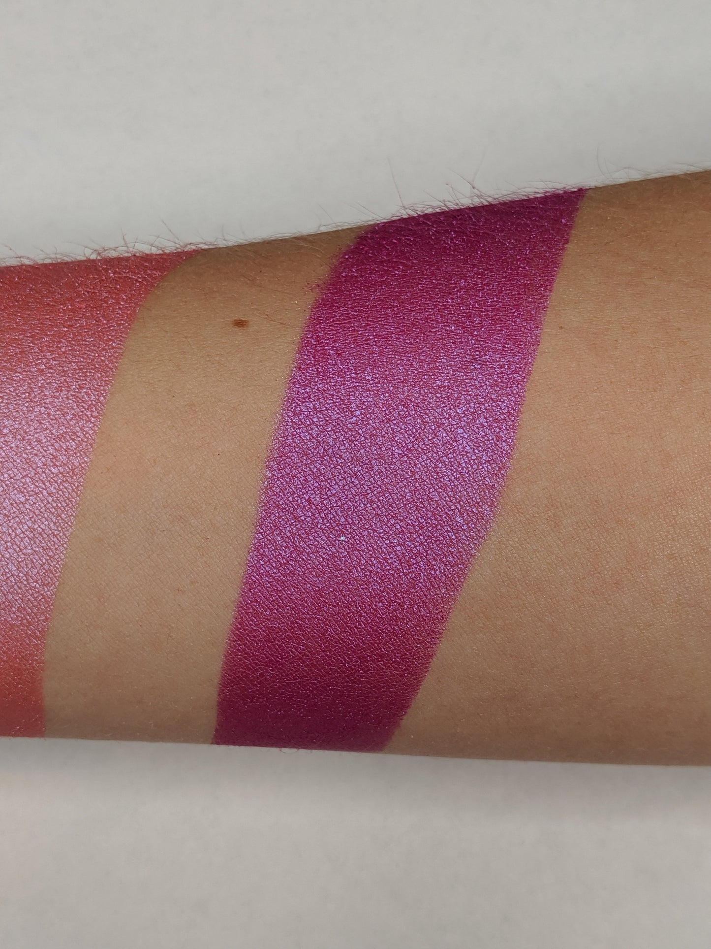 Bossy - Eyeshadow Duochrome Pink Violet