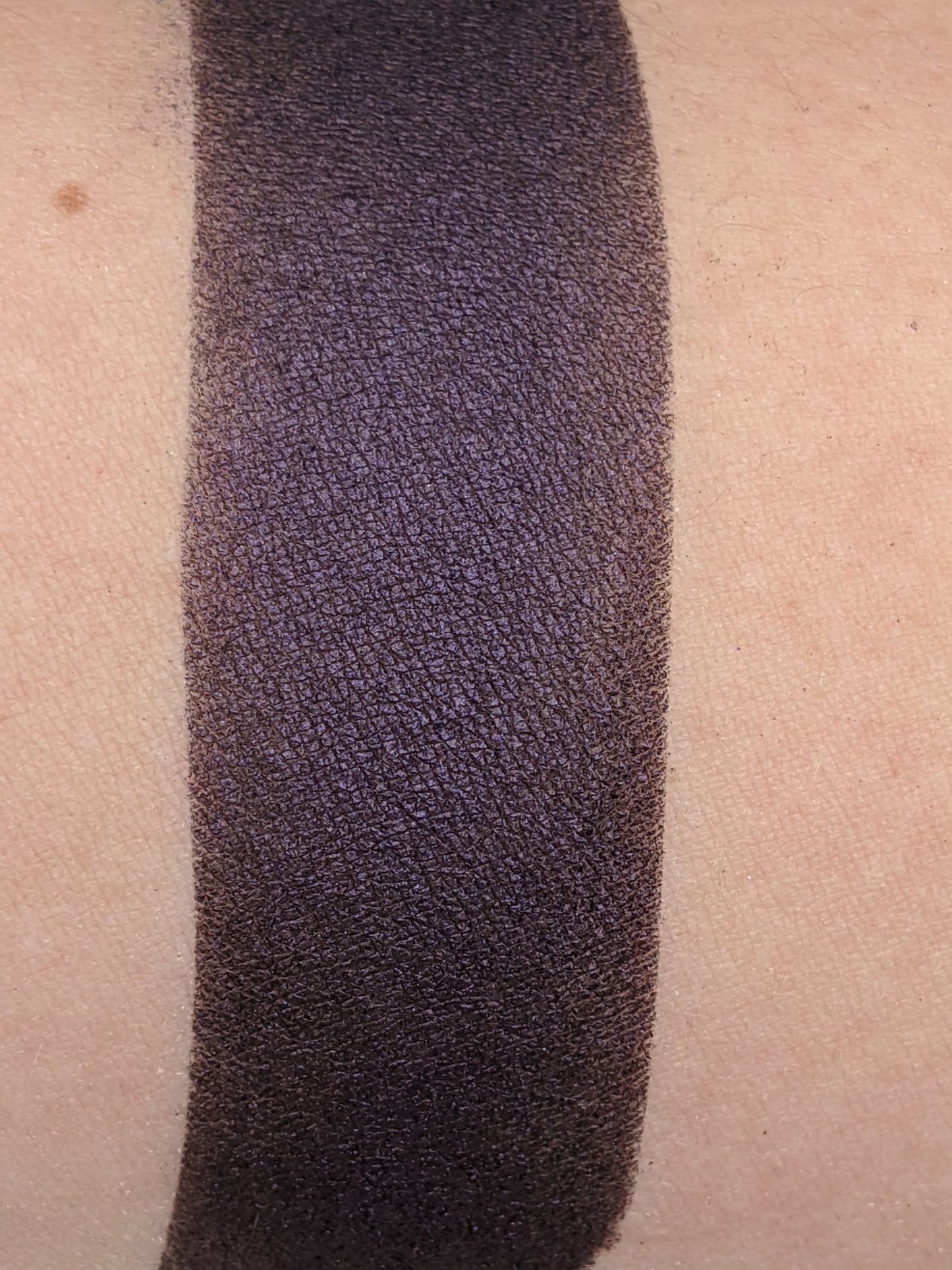 Plum - Eyeshadow Dark Purple